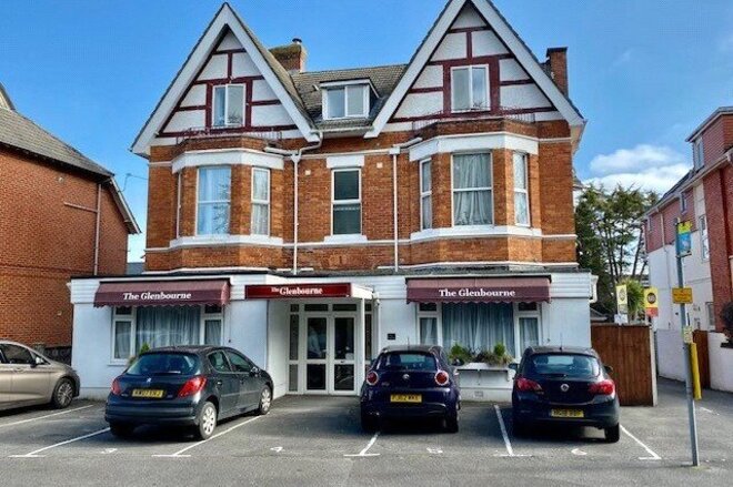Alumhurst Road, Dorset, BH4