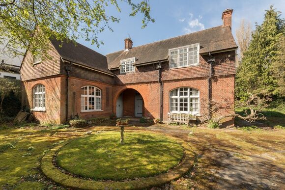 Stonehouse Cottage, London, SW18