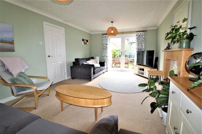 Quinton Close, Warwick, CV35