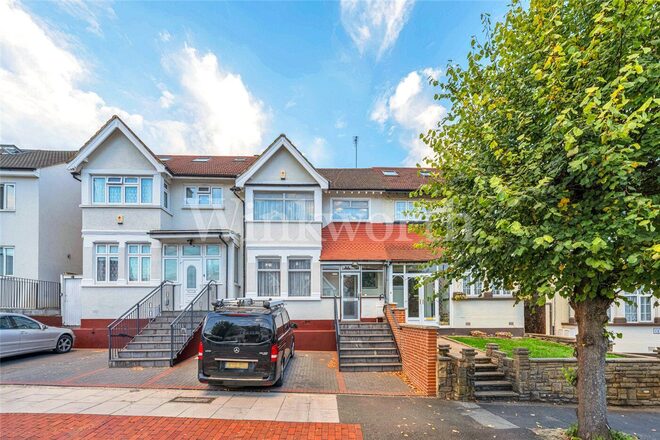 Montpelier Rise, London, NW11