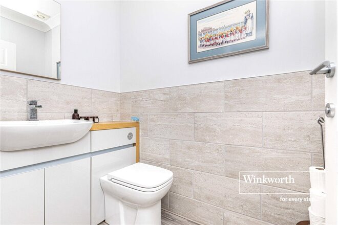 Golf Links Road, Dorset, BH22