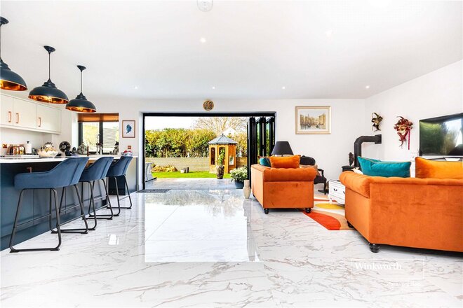 East Cliff Way, Christchurch, BH23