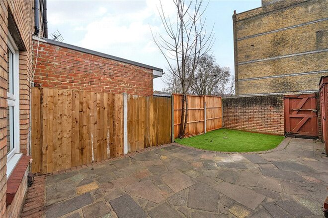 Rectory Square, London, E1