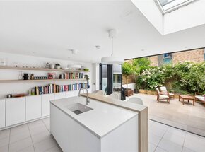 Powerscroft Road, London, E5