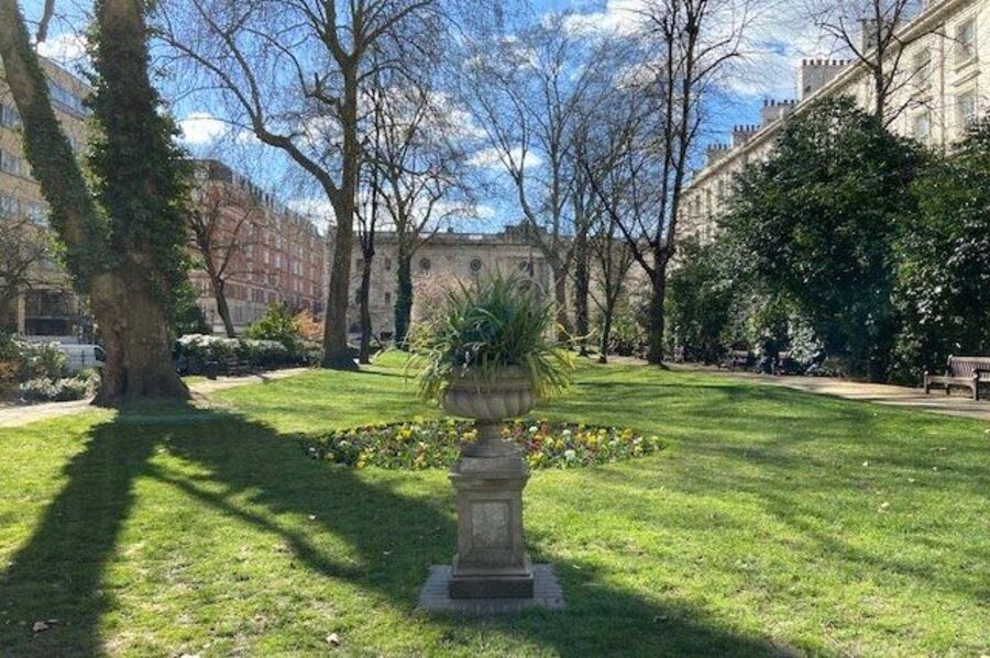 Porchester Sq