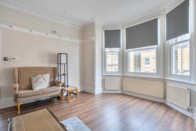 Waldegrave Road, London, SE19