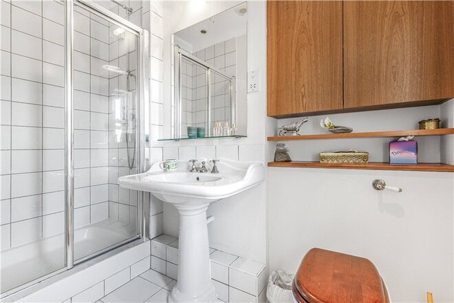 Burges Grove, London, SW13