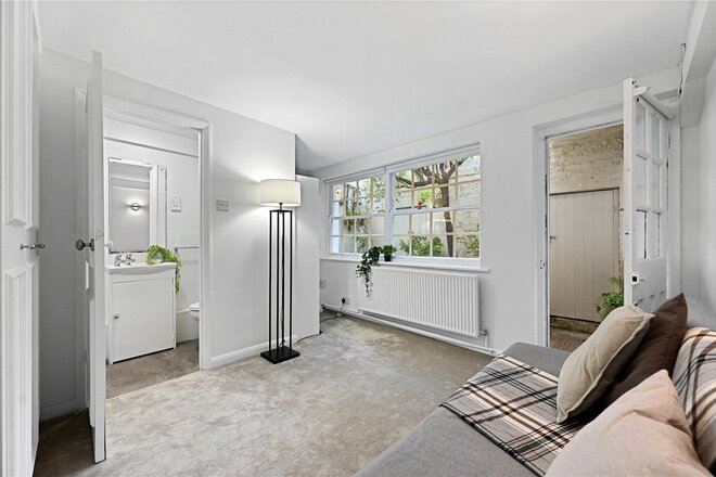 Uxbridge Street, Kensington, W8