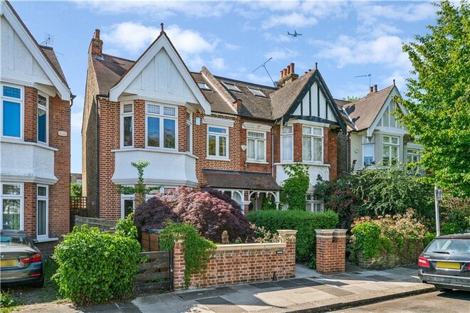 Madrid Road, London, SW13