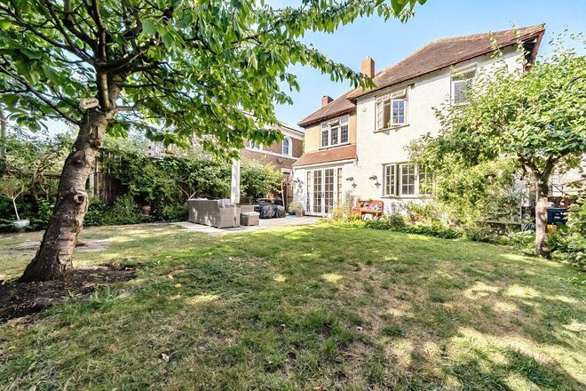 Lancaster Road, London, SE25