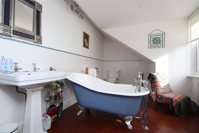 Alumhurst Road, Dorset, BH4