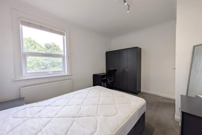 West Hendon Broadway, London, NW9