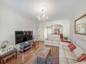 The Vale, London, NW11
