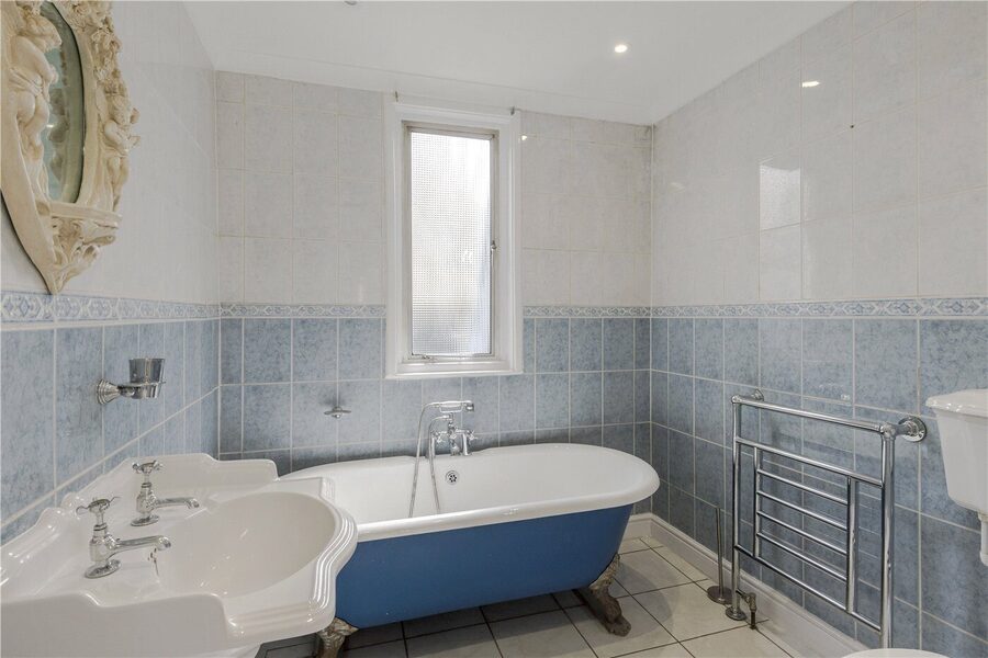 Bathrooom