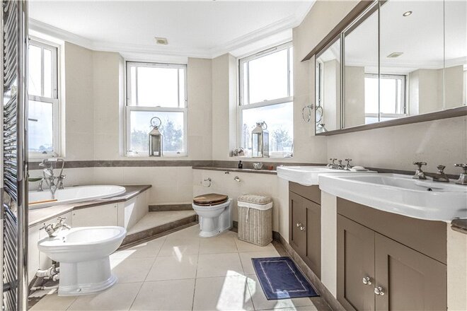 Burges Grove, London, SW13