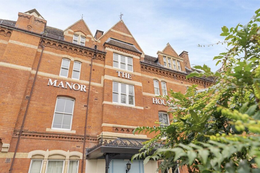 Manor House Front