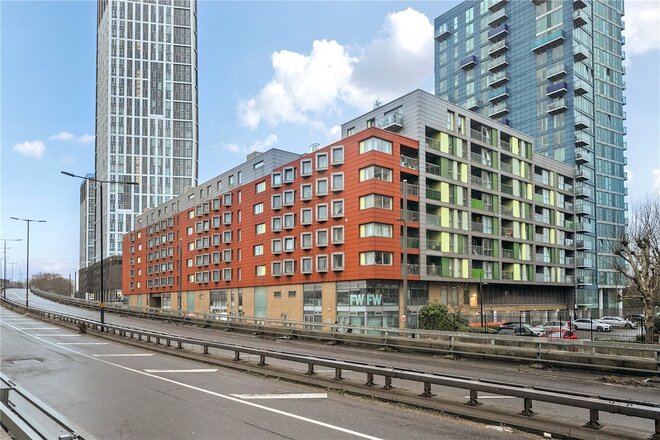 High Street, London, E15