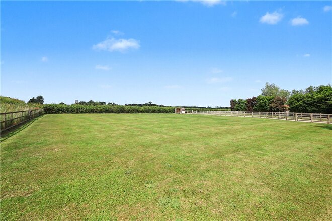 Church Farm Road, Norwich, NR12