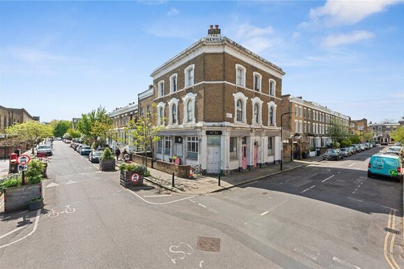 Nevill Road, London, N16