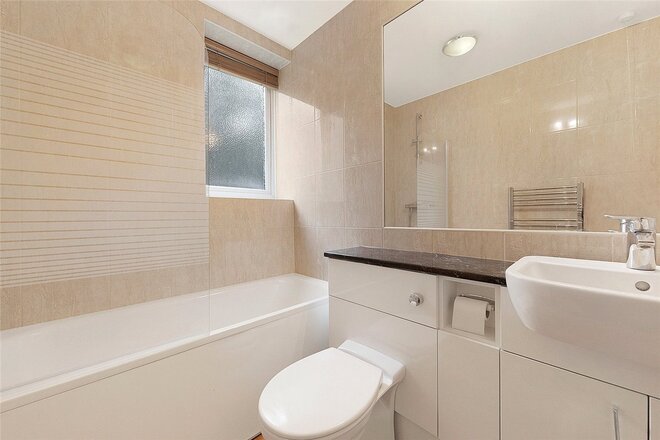 Braemar, London, SW15