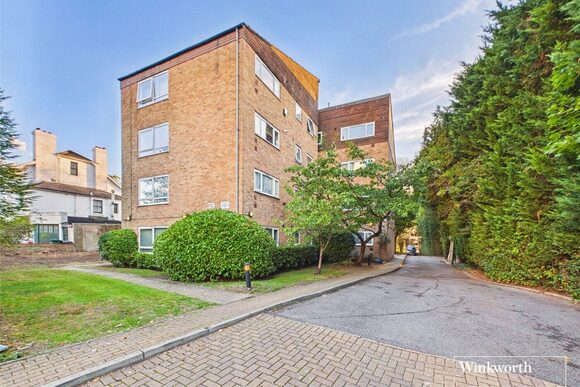 Sunningfields Road, London, NW4