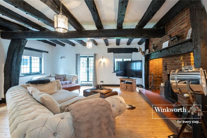 Wimborne Road East, Dorset, BH22
