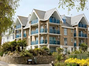 Alumhurst Road, Dorset, BH4