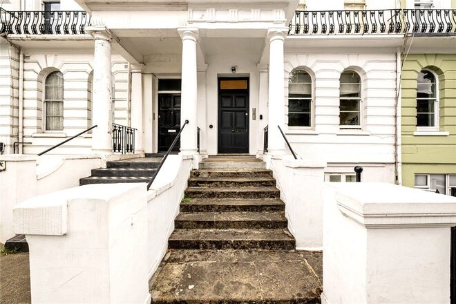 Elgin Crescent, London, W11