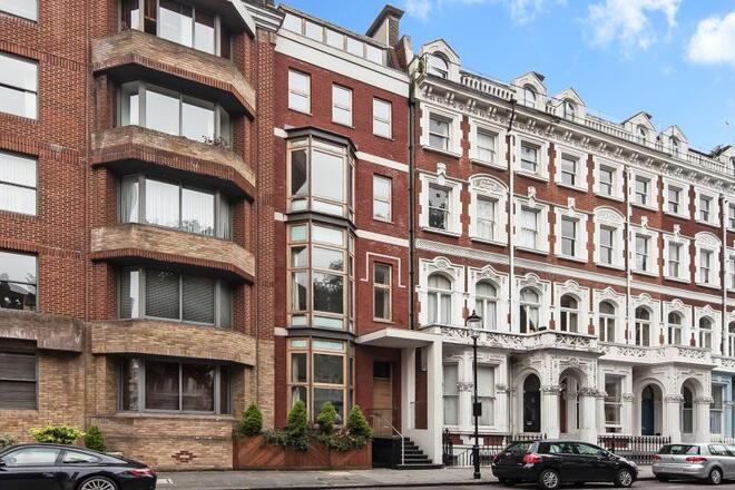 Emperors Gate, South Kensington, SW7