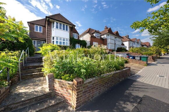 Basing Hill, London, NW11