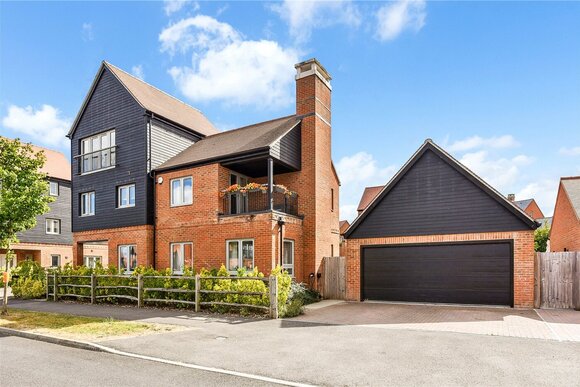 Bingham Road, Hampshire, SO22