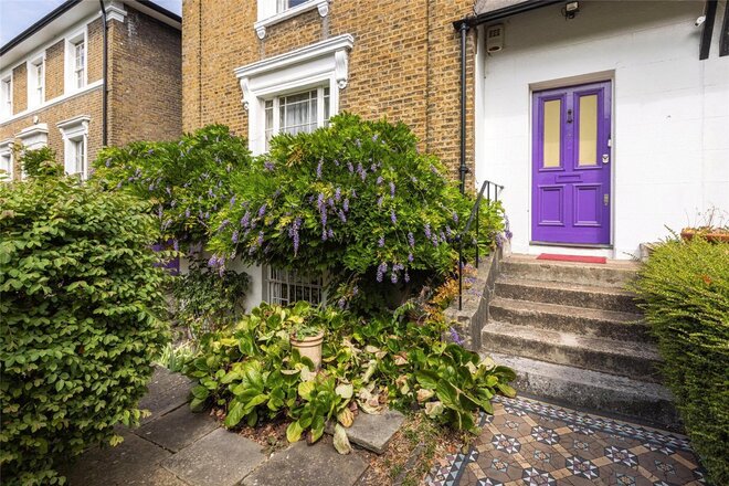 Groveway, London, SW9
