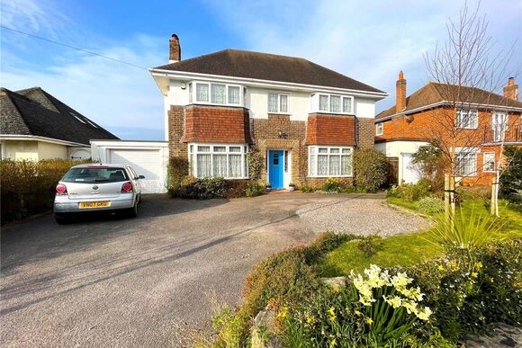 Southcliffe Road, Dorset, BH23