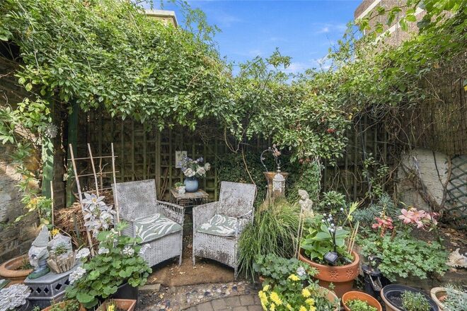 Albion Road, London, N16