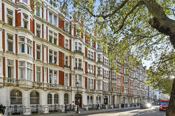 Great Russell Street, London, WC1B