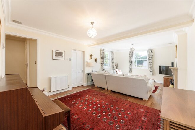 Coalecroft Road, London, SW15