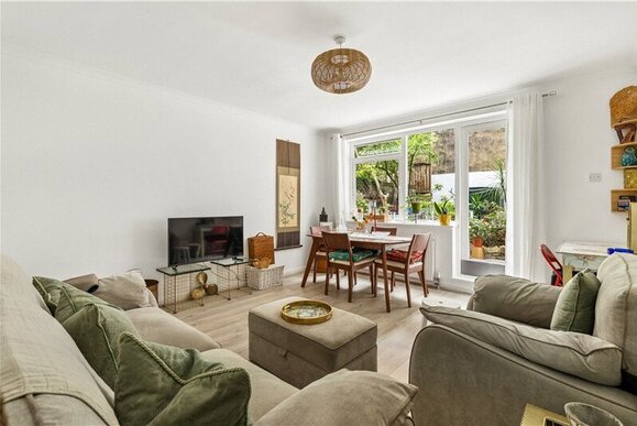 Gledhow Gardens, London, SW5