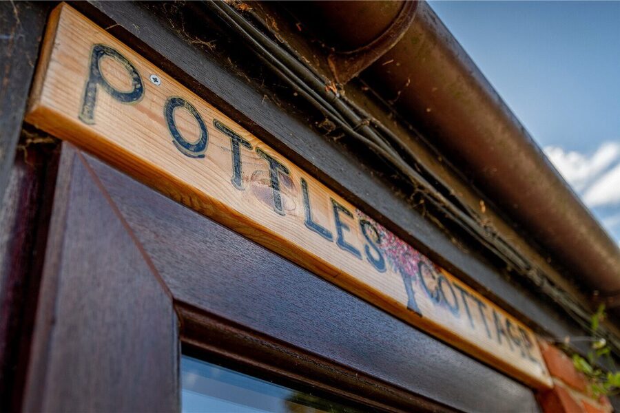 Pottles Cottage