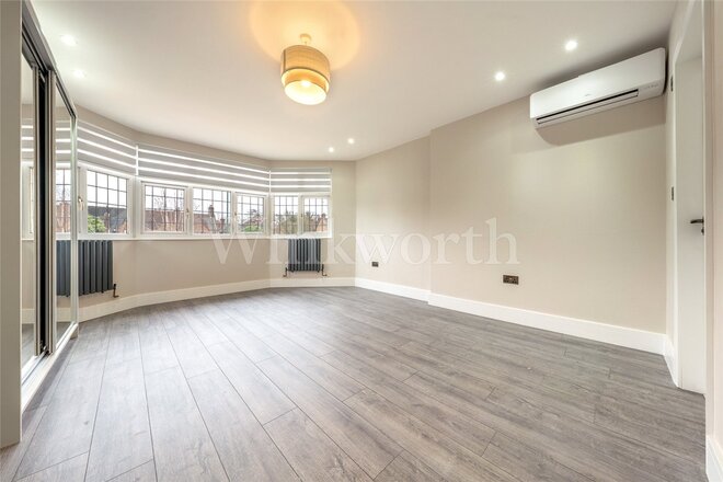 Finchley Road, London, NW11