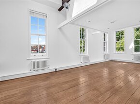 Kingsway Place, London, EC1R
