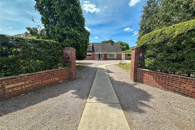 Fakenham Road, Norwich, NR8