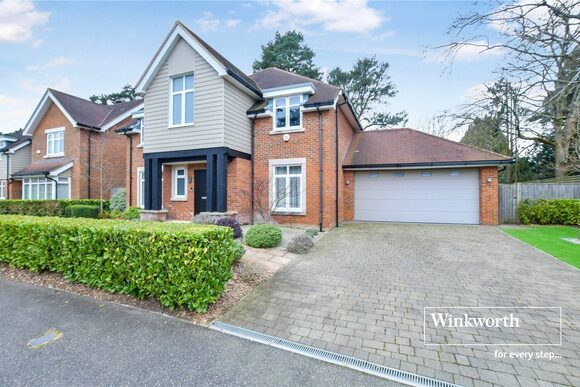 Dormy Crescent, Dorset, BH22