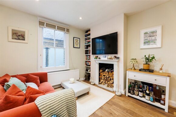 Smiths Yard, London, SW18