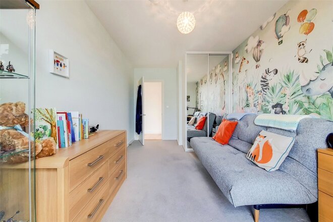 24 Palmers Road, London, E2
