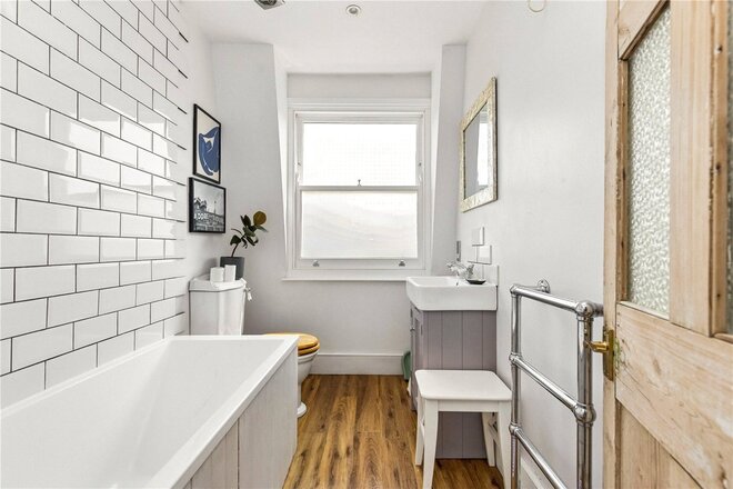 Nevill Road, London, N16