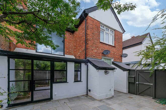 Aylestone Avenue, London, NW6