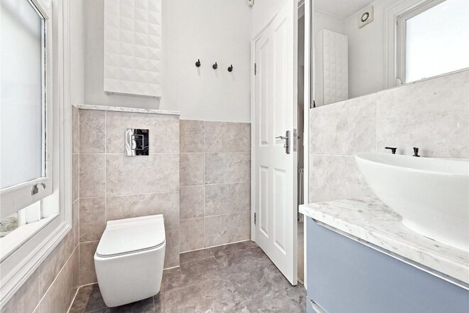 Kynaston Road, London, N16
