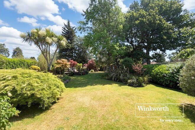 Crescent Walk, Ferndown, BH22