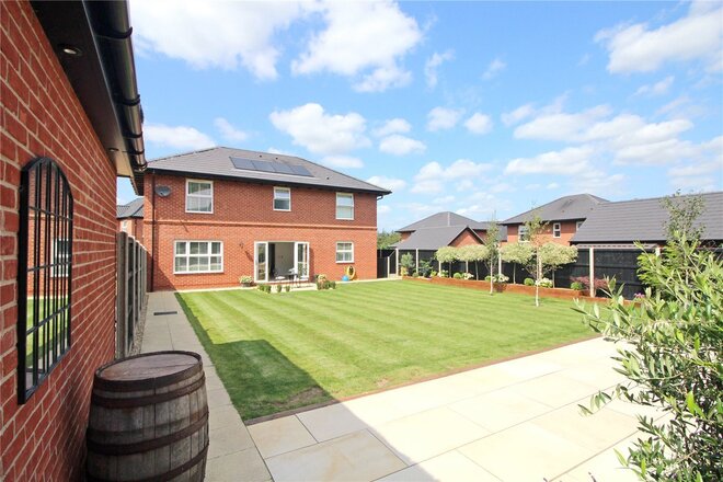 Philpott Close, Norwich, NR8