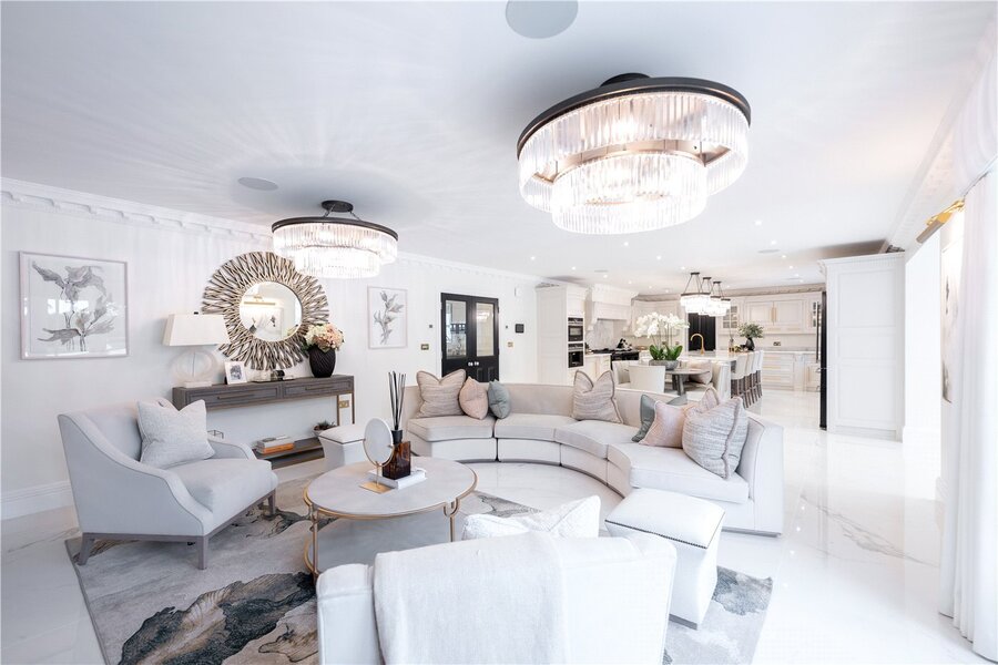 Family/Kitchen
